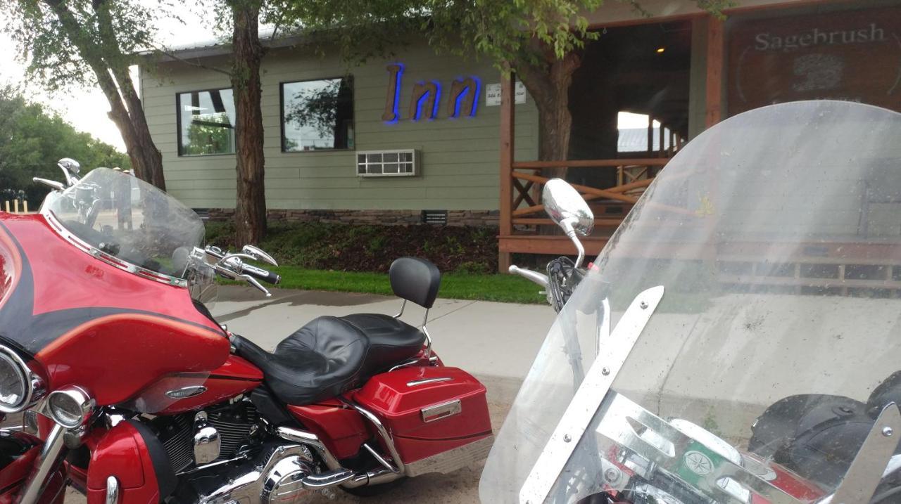 Sagebrush Inn & Suites Broadus Bagian luar foto